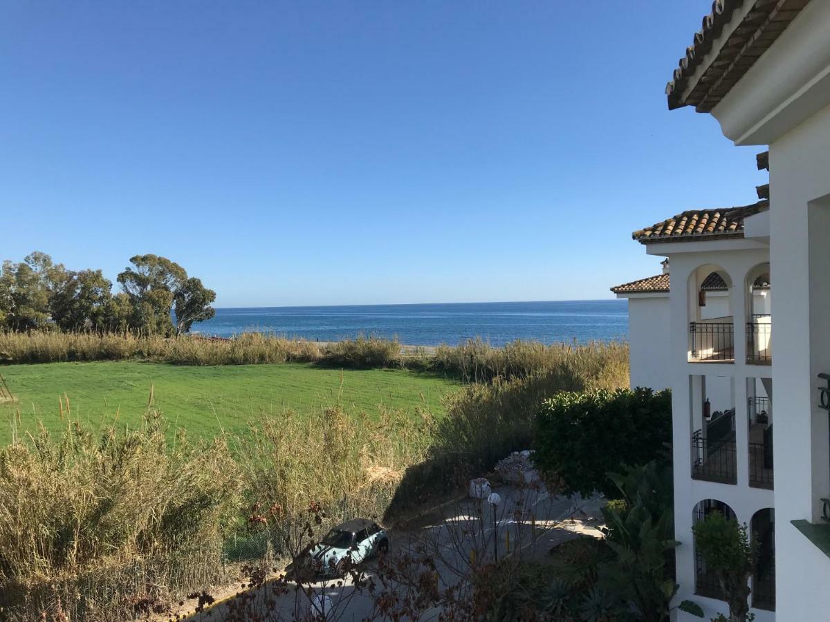 Marbella - Estepona Beach Frontline Apartment 외부 사진