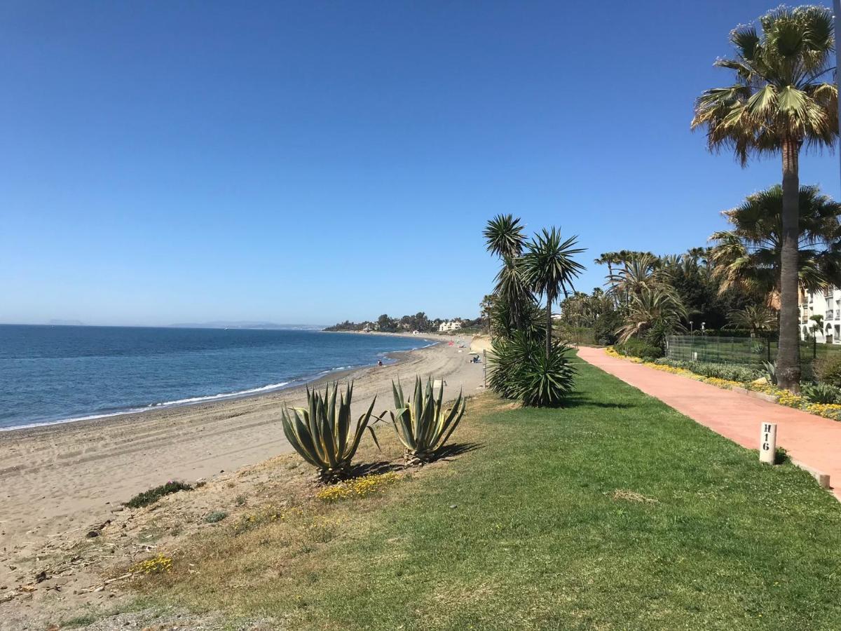 Marbella - Estepona Beach Frontline Apartment 외부 사진