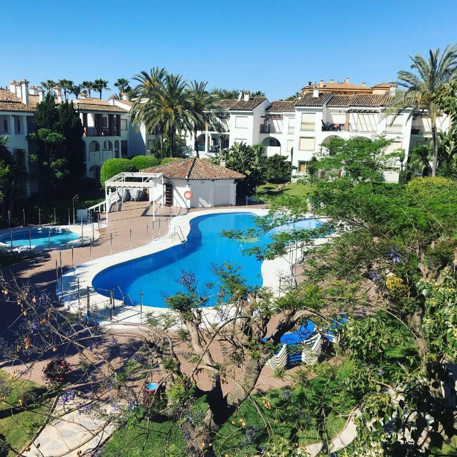 Marbella - Estepona Beach Frontline Apartment 외부 사진